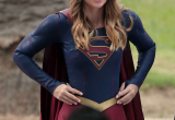 023_supergirl_in_park.jpg